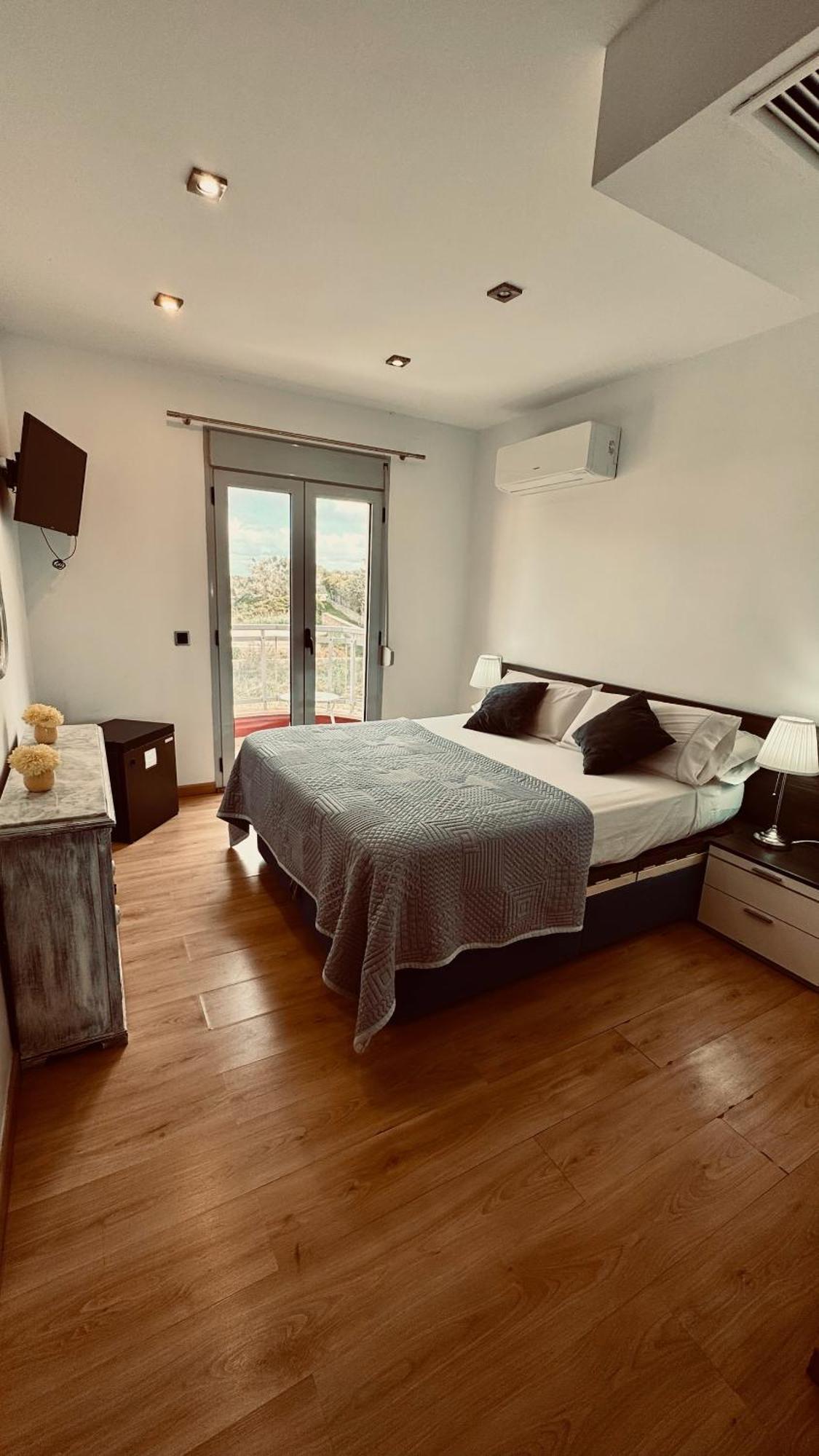 Red House Bed & Breakfast Llucmajor  Ngoại thất bức ảnh