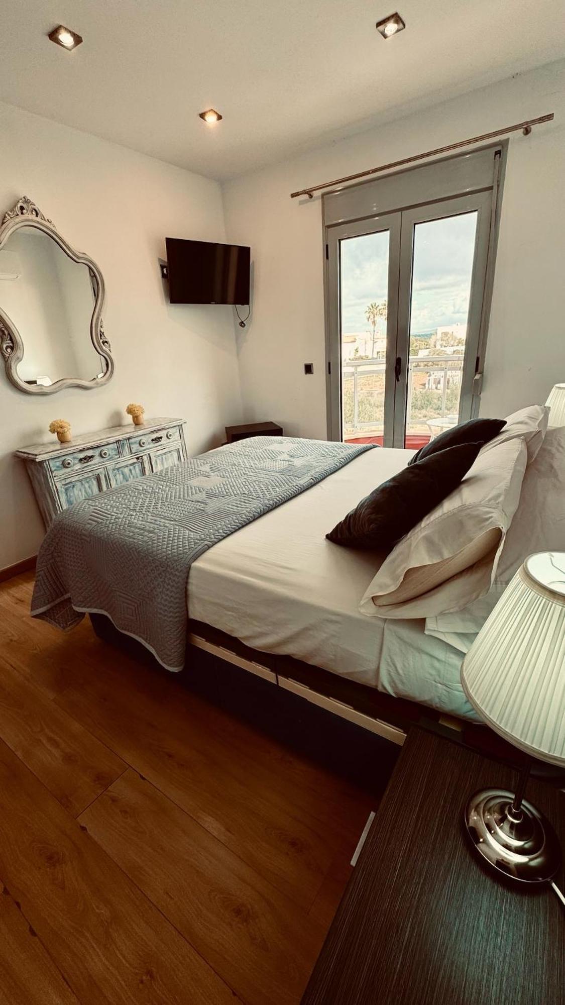 Red House Bed & Breakfast Llucmajor  Ngoại thất bức ảnh